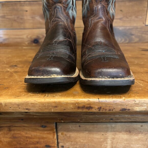 Ariat Western Boots - Picture 3 of 6